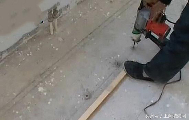 木工装修木龙骨视频全过程,老木工做吊顶