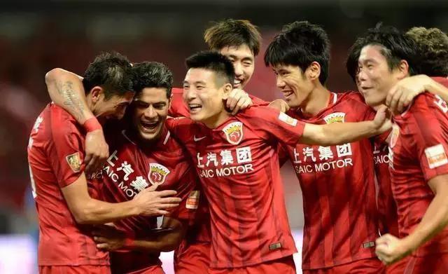 上港开总结会，董事长发话凝众心