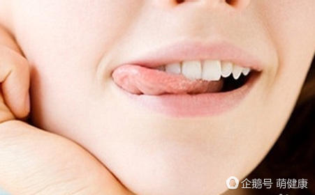 嘴唇干裂用什么小妙招,嘴唇干裂怎么办这些小妙招别错过