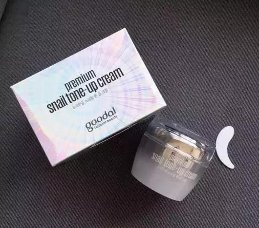 赖床星人必备素颜霜,超实用的素颜霜