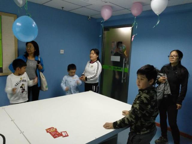 天天上学不开心？来场游戏压压惊！童程童美深圳校区感恩节游戏会