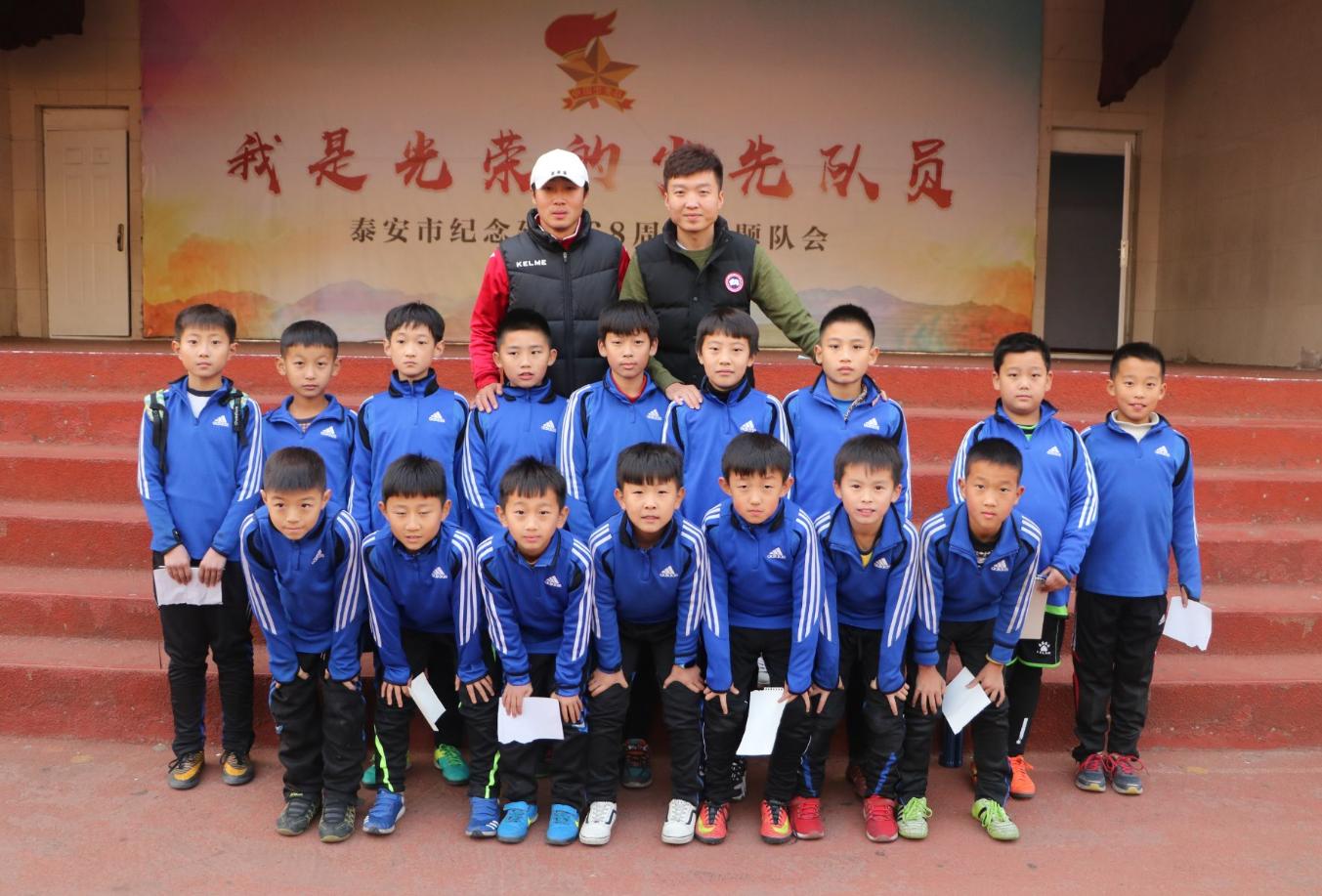 武汉卓尔足球青训日常,武汉卓尔回归基地完成首训