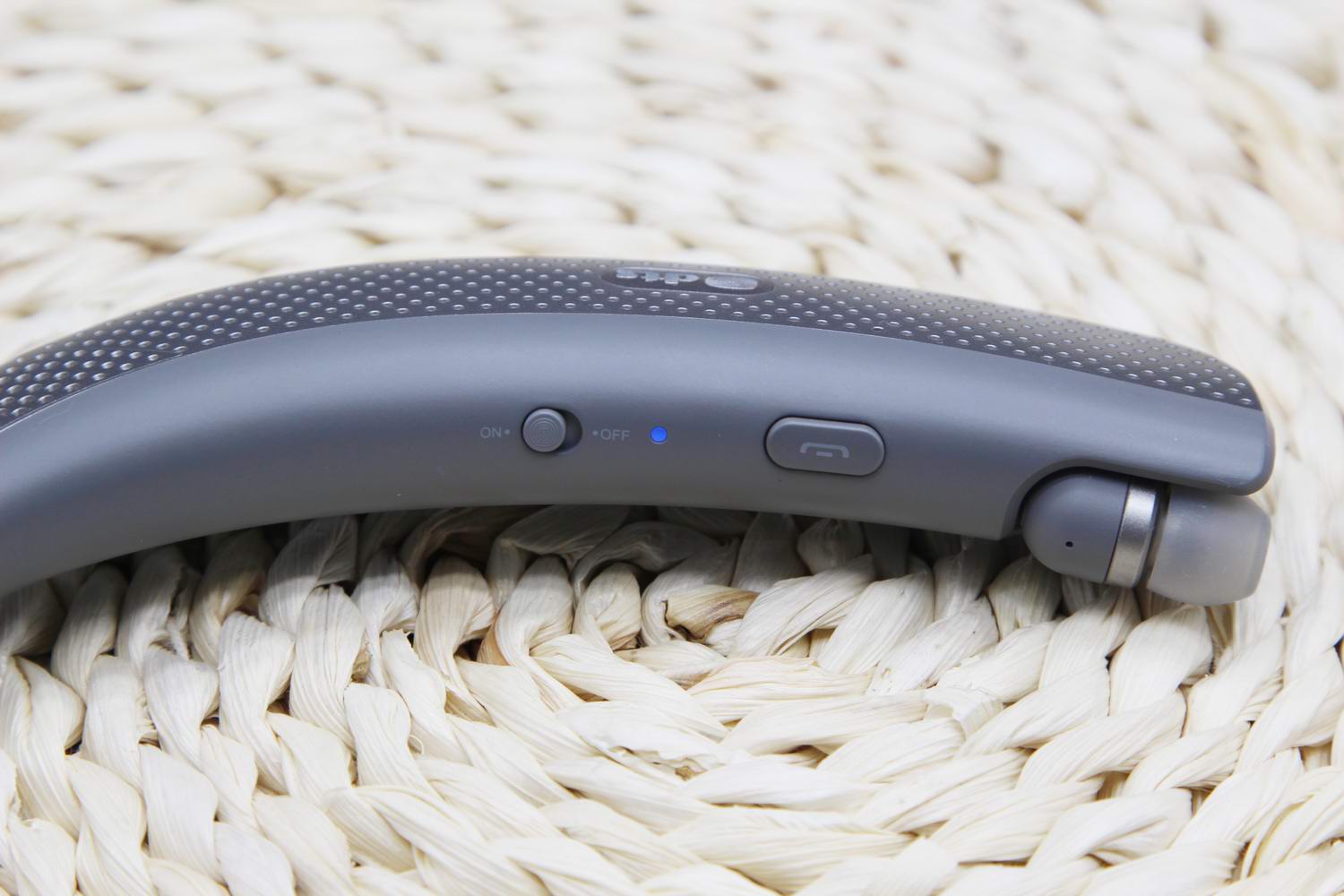 亲临感极致的音效享用---LGHBS-W120颈带式立体声蓝牙耳机体验