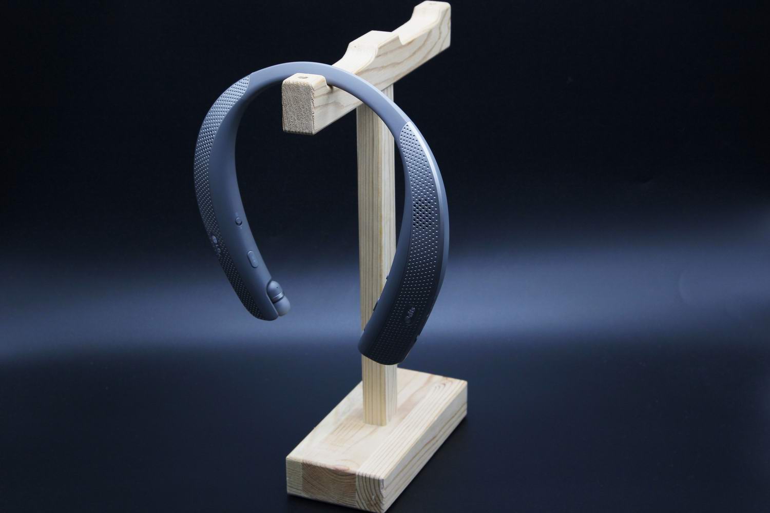 亲临感极致的音效享用---LGHBS-W120颈带式立体声蓝牙耳机体验