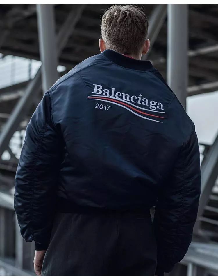 那些丑到爆的潮牌,最近比较火的一个潮牌