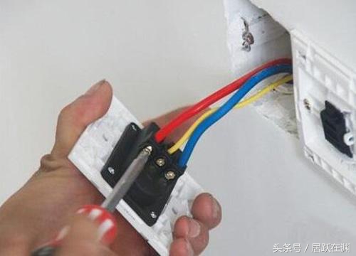 五孔插座好不好换成一开五孔插座,为什么装修一排五孔插座不用别的