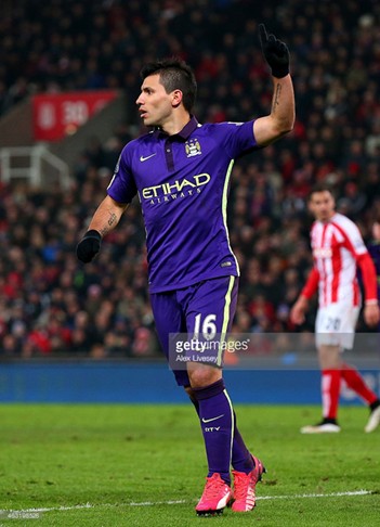 如何选择一款适合自己的足球鞋,哪款足球鞋好