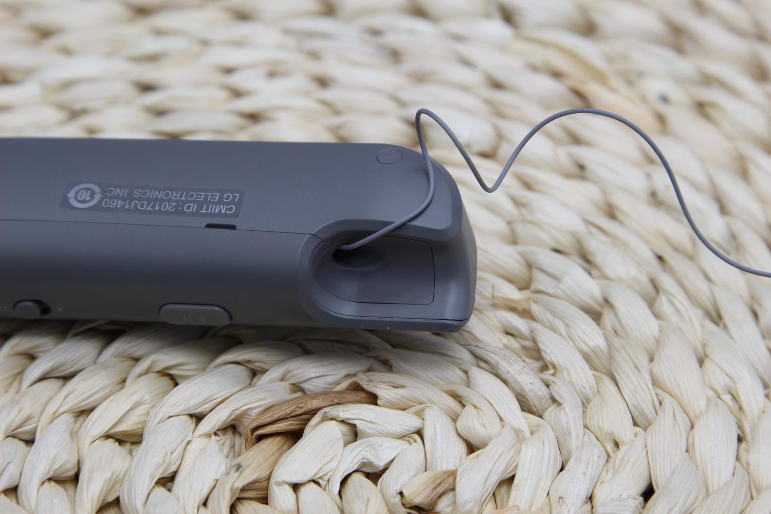 亲临感极致的音效享用---LGHBS-W120颈带式立体声蓝牙耳机体验