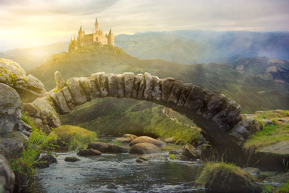 小说：铁英奇道；既然如此，你为什么要投身万圣宫呢