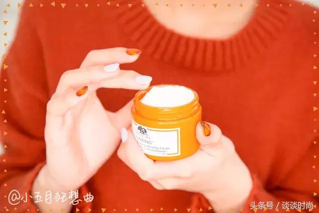 为什么抹了护肤品皮肤还要起皮,为什么抹了护肤品感觉很油