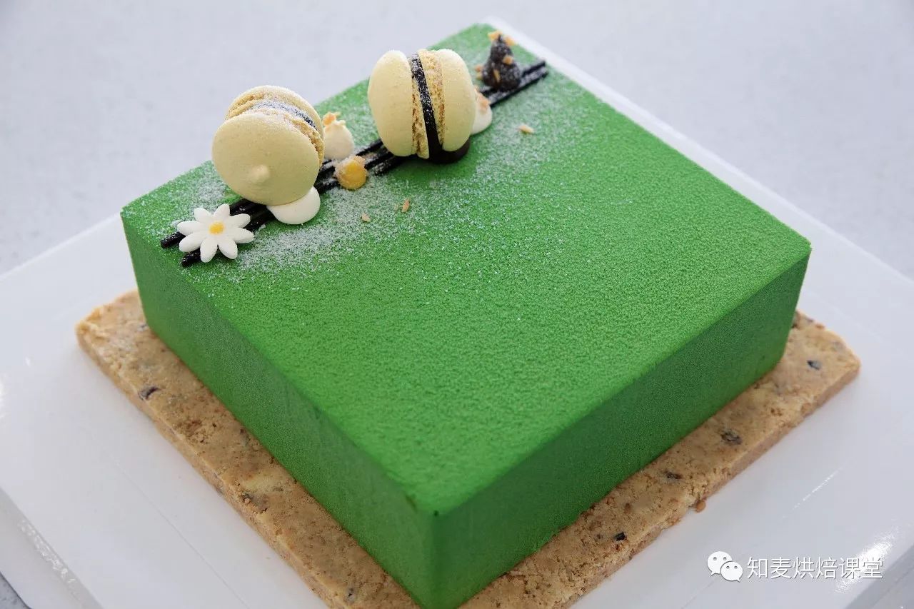 烘焙调色淡黄色配什么颜色,烘焙咖啡色调色方法