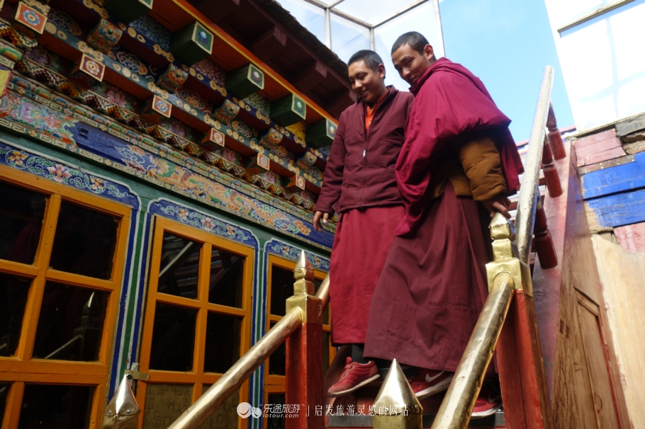 从楚布寺里的遮止说起