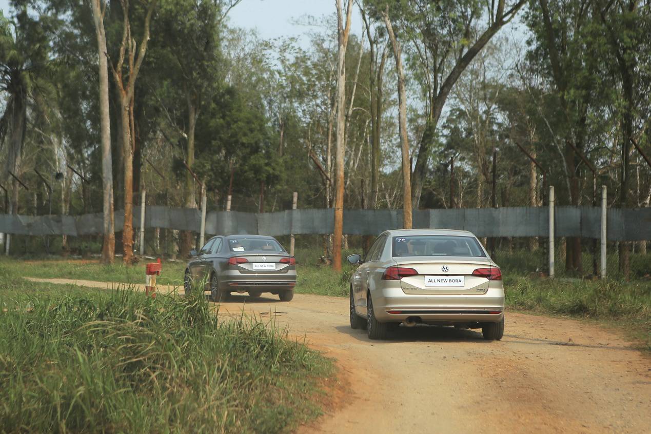 试驾顶级宝来,试驾一汽大众宝来