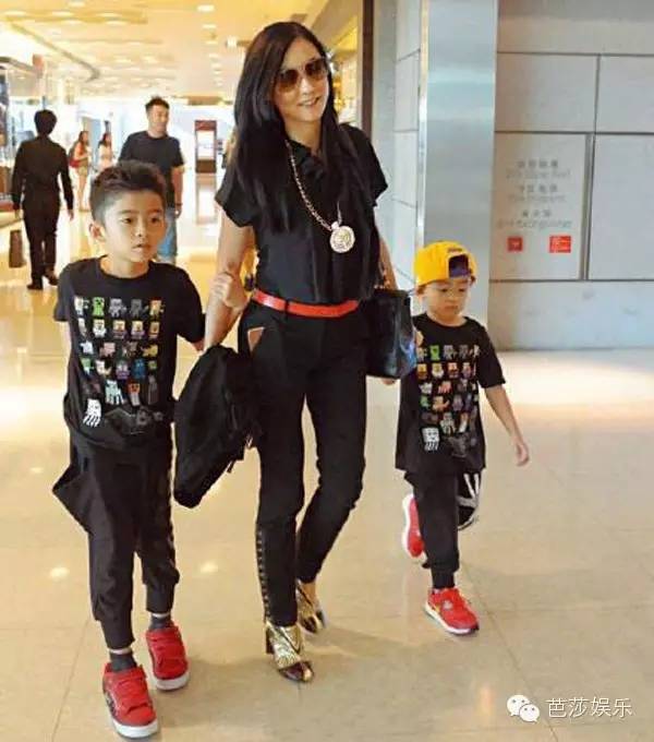 胡歌江疏影分手后的第一次合作,胡歌与江疏影分手后首次同台