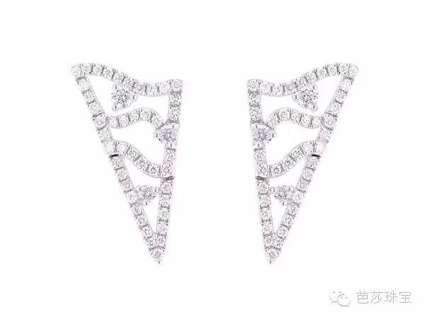 再搭配一条锁骨链真的太美了,冬季如何搭配锁骨链好看