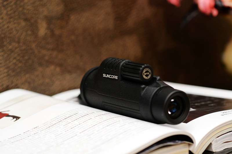 对面妹纸动态全掌握，10X42倍的望远镜体验