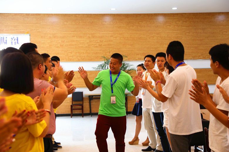 石家庄打工一天收入216元,石家庄人的真实工资收入有多少呢