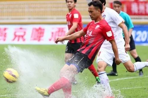 曾经广州足球的队长现在身为助教却能在足协杯中进球