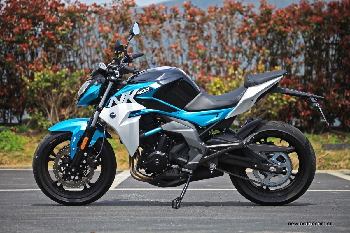 春风650nk和400nk如何选,春风400nk哪款最好