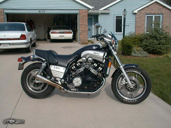 雅马哈经典探险车,雅马哈大魔鬼v-max车评