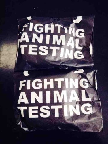 产后大把掉头发是什么原因引起的,产后头发剪短可以缓解掉头发吗