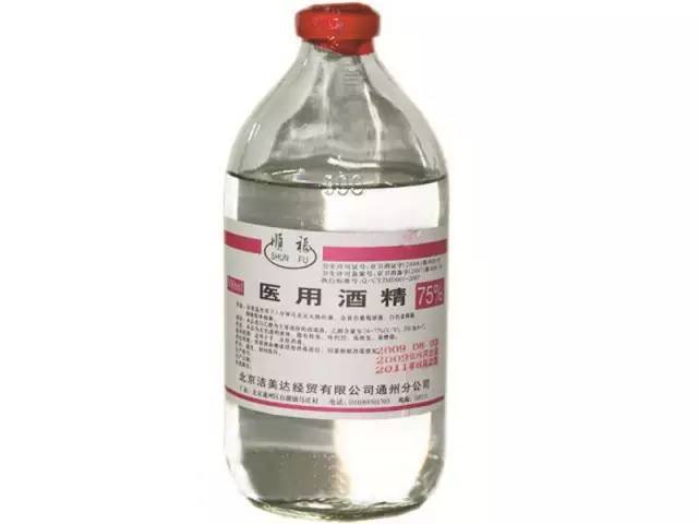 手术后伤口换药用什么药消炎消毒,伤口用碘伏消毒后还要用其它药吗