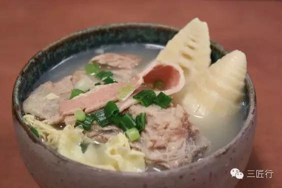 腌笃鲜春天的灵魂,腌笃鲜肯定好吃而且都是纯天然