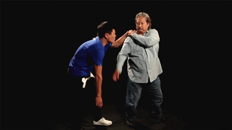 妈蛋世界不安全，姐要变女侠了！