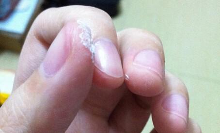 车门把手被502胶水粘住了如何搞掉,502胶水把衣服黏住了变硬怎么办