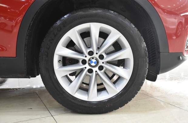 2013年宝马x3红色二手车报价,二手宝马x32015款