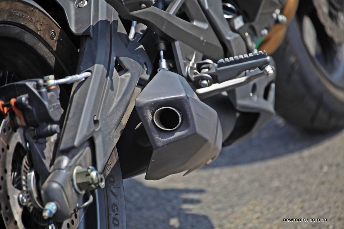 春风650nk和400nk如何选,春风400nk哪款最好