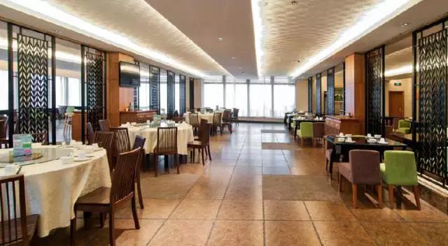 太白山凤凰温泉带住宿价目表,宝鸡太白山凤凰温泉有室内温泉吗