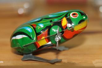 小学阅读完童年后的活动,看孩子运动会想起自己小时候