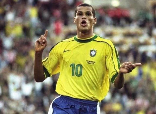 巴西足坛历史十大前锋,巴西历史十大前锋