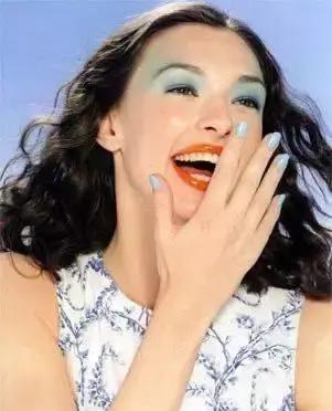 日常眼妆橘朵三色眼影盘推荐,小内双眼妆教程新手眼影盘推荐