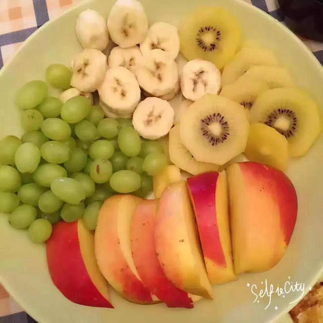 有慢性胃炎伴糜烂饮食注意哪些事,糜烂性胃炎反流性食管炎如何饮食