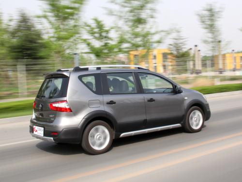 骊威各款区别,12年骊威与15年骊威车型对比