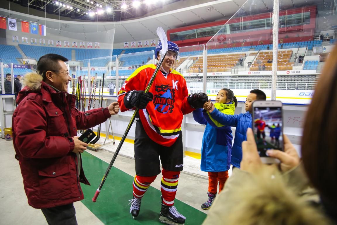 城投队险胜萨马拉队主客场双杀