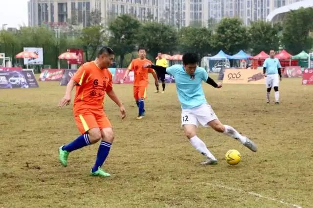 震撼！福州公安绿茵争霸！原来足球还能这么玩