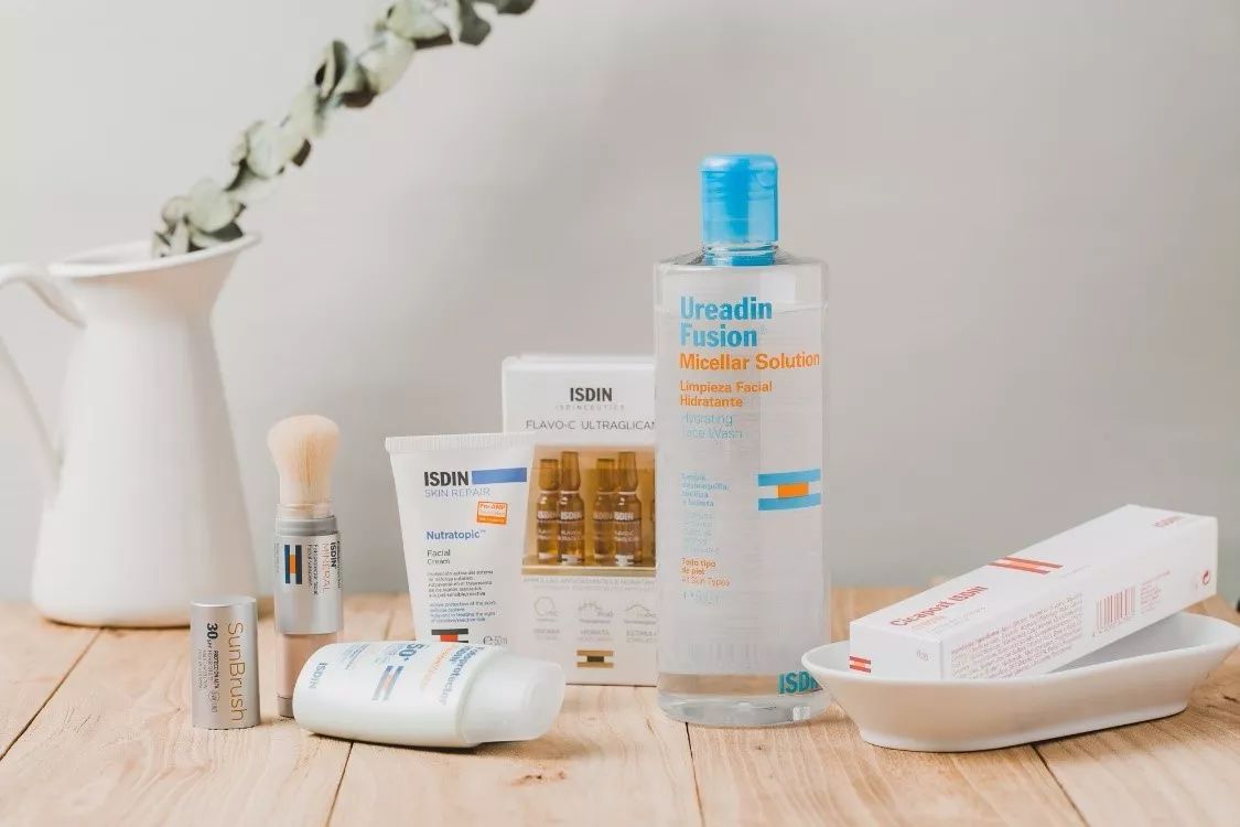 理肤泉和雅漾修复泛红哪个好,雅漾和理肤泉哪个更适合修复皮肤