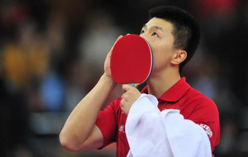 粘乒乓球拍用什么胶比较好一点,粘贴乒乓球拍的胶是什么胶最好