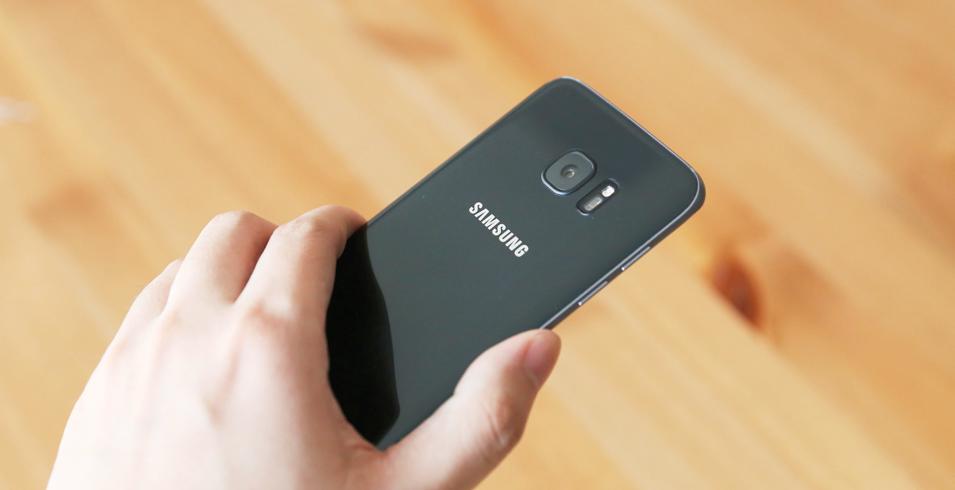 三星s7edge什么时候发布的,三星s7edge手机现在值得入手吗