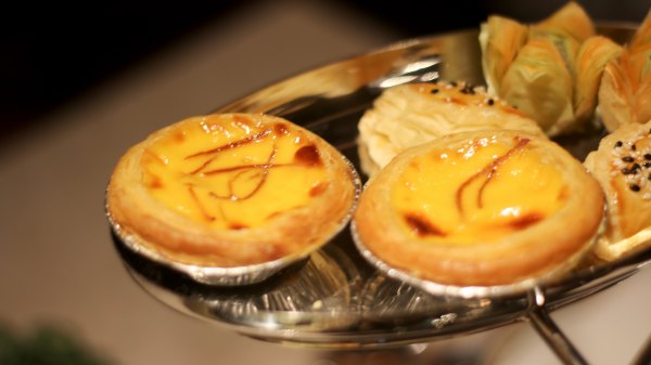 矗于湘江之畔，对望岳麓之巅，记长沙君悦酒店