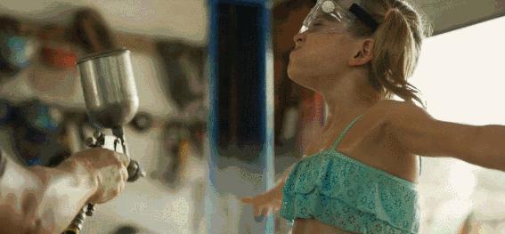 穿条纹的007，请叫我邦德土炮博士！