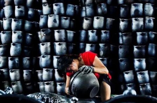 被誉为土与火的艺术，上个世纪竟然被拿来炼钢？