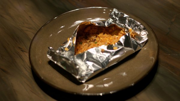 矗于湘江之畔，对望岳麓之巅，记长沙君悦酒店