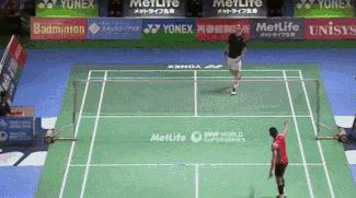 羽毛球比赛的愤怒,球场上的愤怒瞬间羽毛球