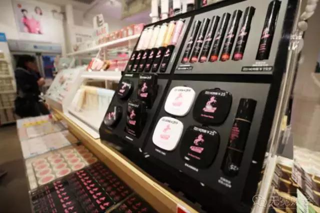 名创优品十亿眼线笔,名创优品15元眼线笔