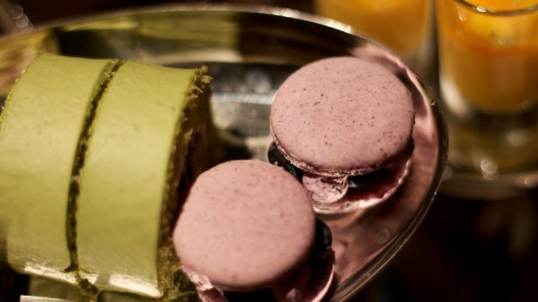 矗于湘江之畔，对望岳麓之巅，记长沙君悦酒店