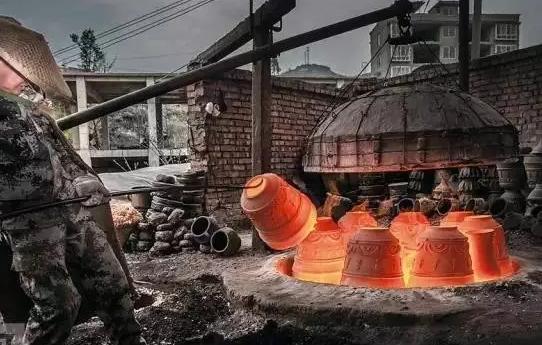 被誉为土与火的艺术，上个世纪竟然被拿来炼钢？